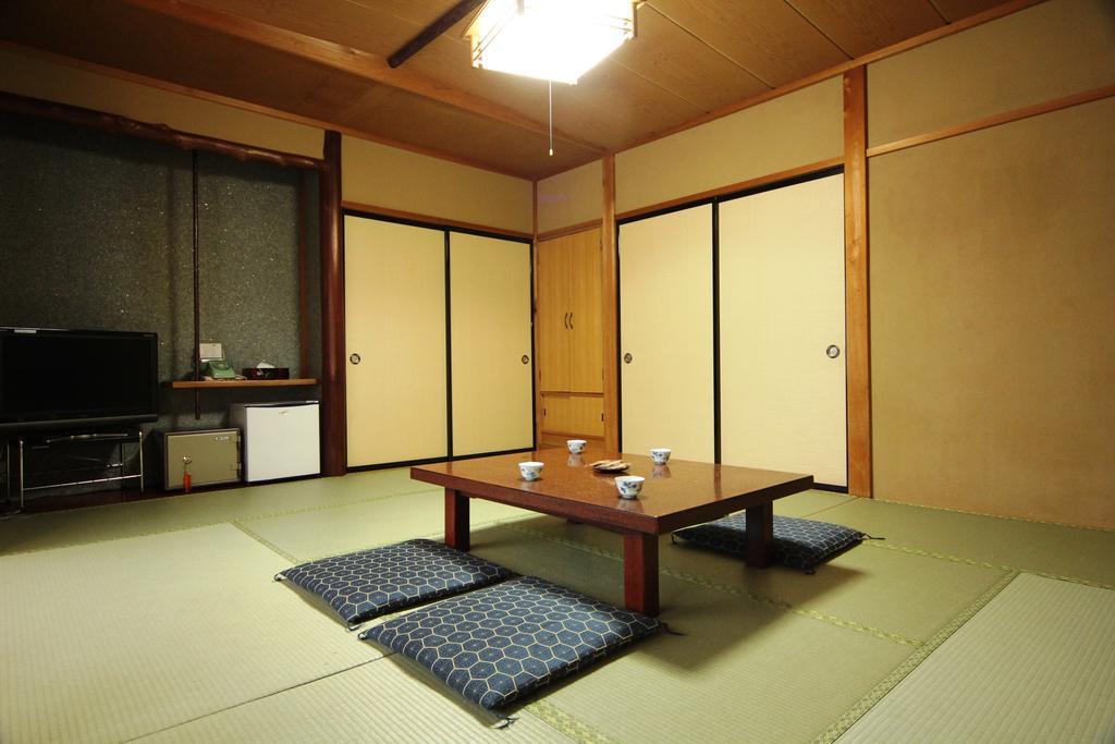 Jinkuro Hotell Takayama  Exteriör bild